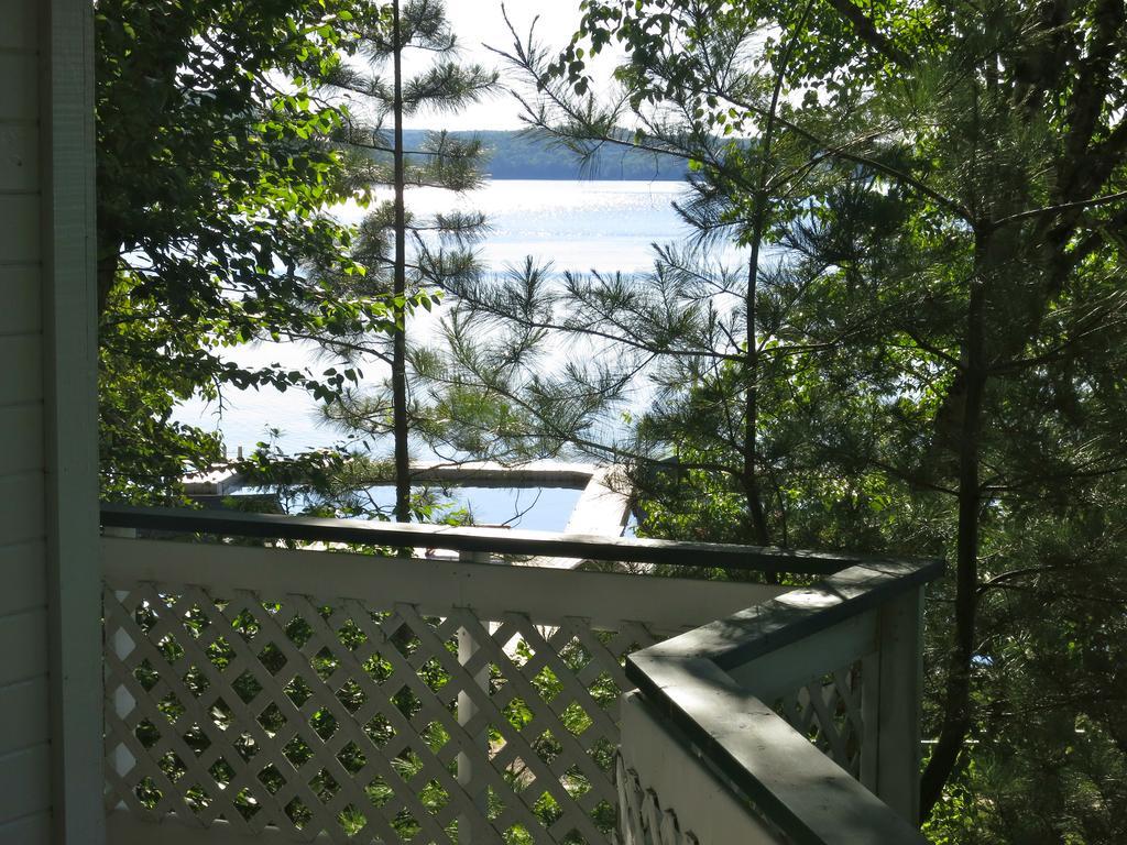 Birch Cliff Lodge On Baptiste Lake Highland Grove Bagian luar foto