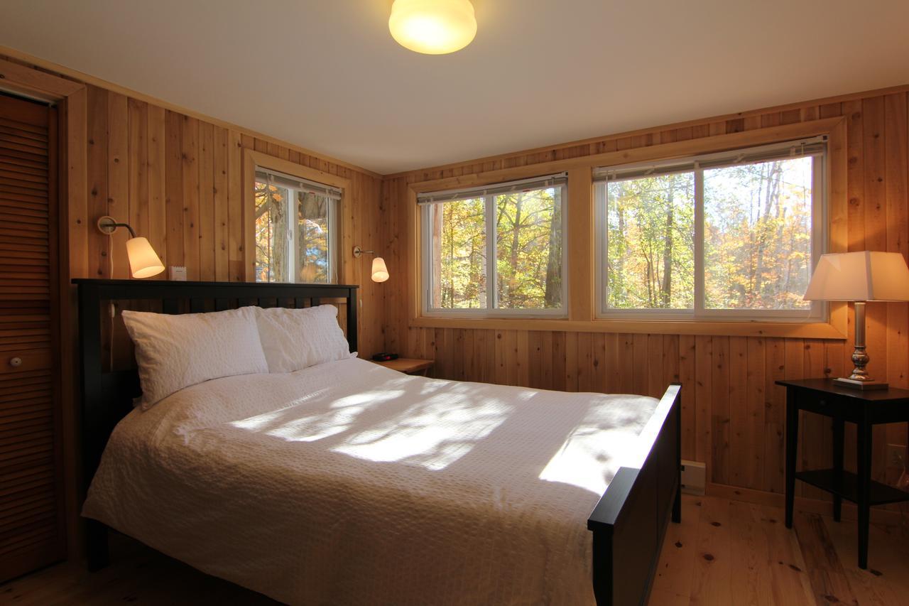 Birch Cliff Lodge On Baptiste Lake Highland Grove Bagian luar foto