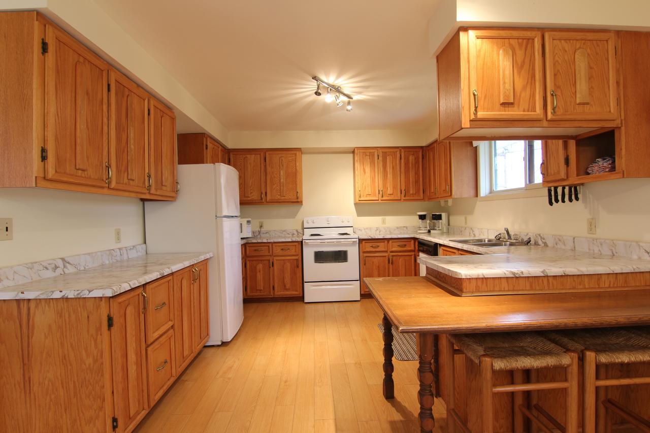 Birch Cliff Lodge On Baptiste Lake Highland Grove Bagian luar foto